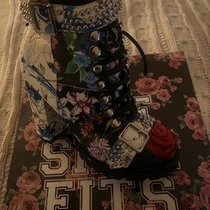 Jeffrey Campbell - Floral Lilith